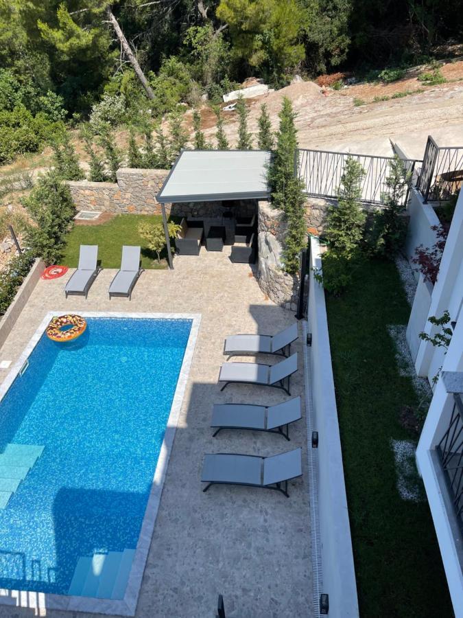 Villa Pine バール エクステリア 写真